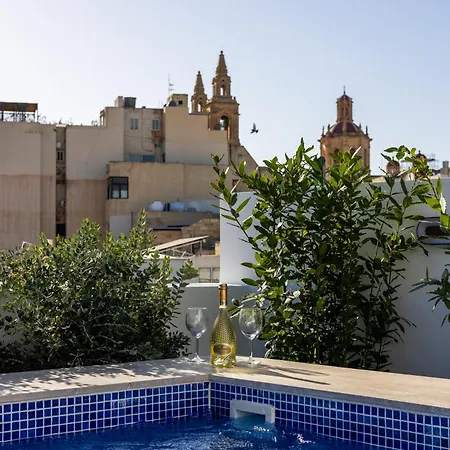 ゲストハウス Buena Vista スリーマ